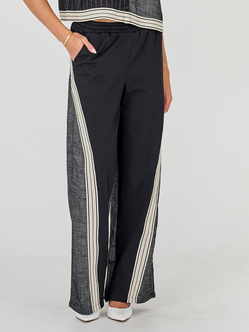 NÜ ABINA trousers Trousers Black mix