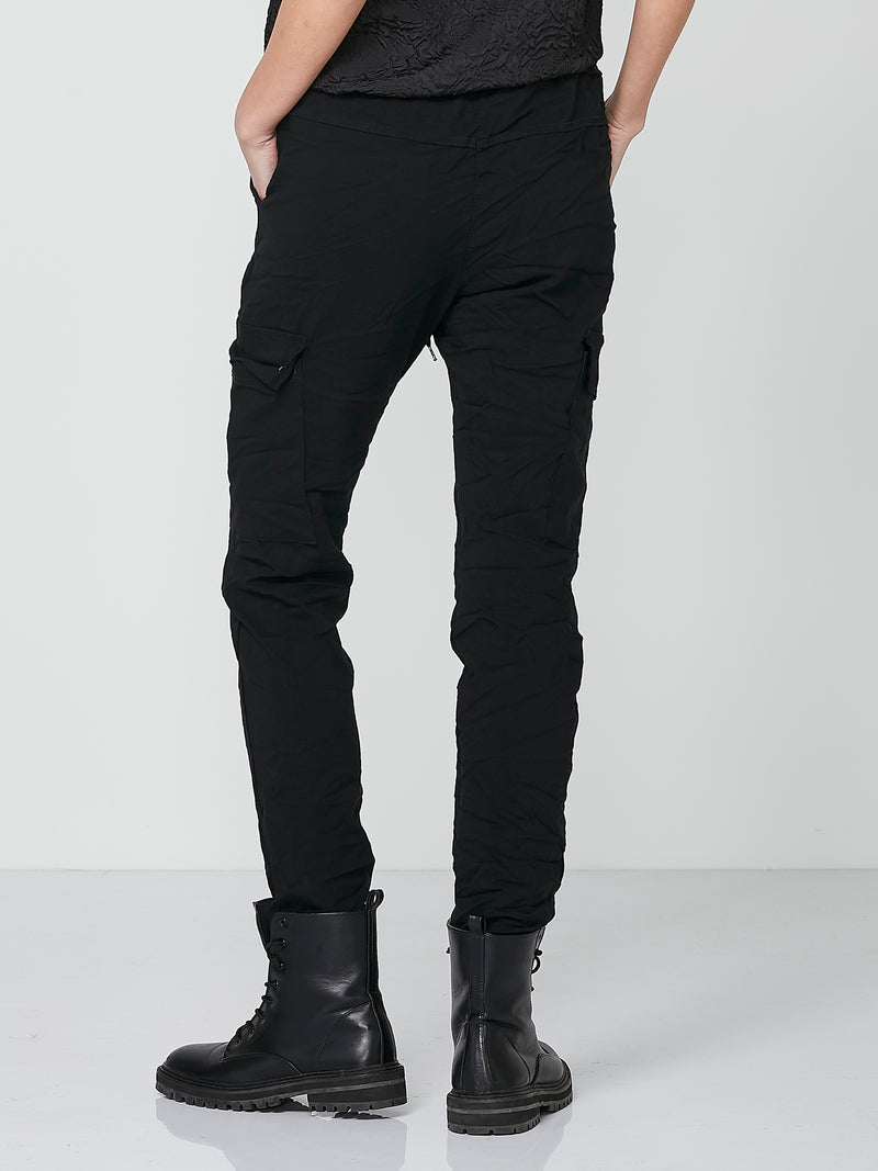 NÜ CARMEN cargo trousers Trousers 000 Solid black