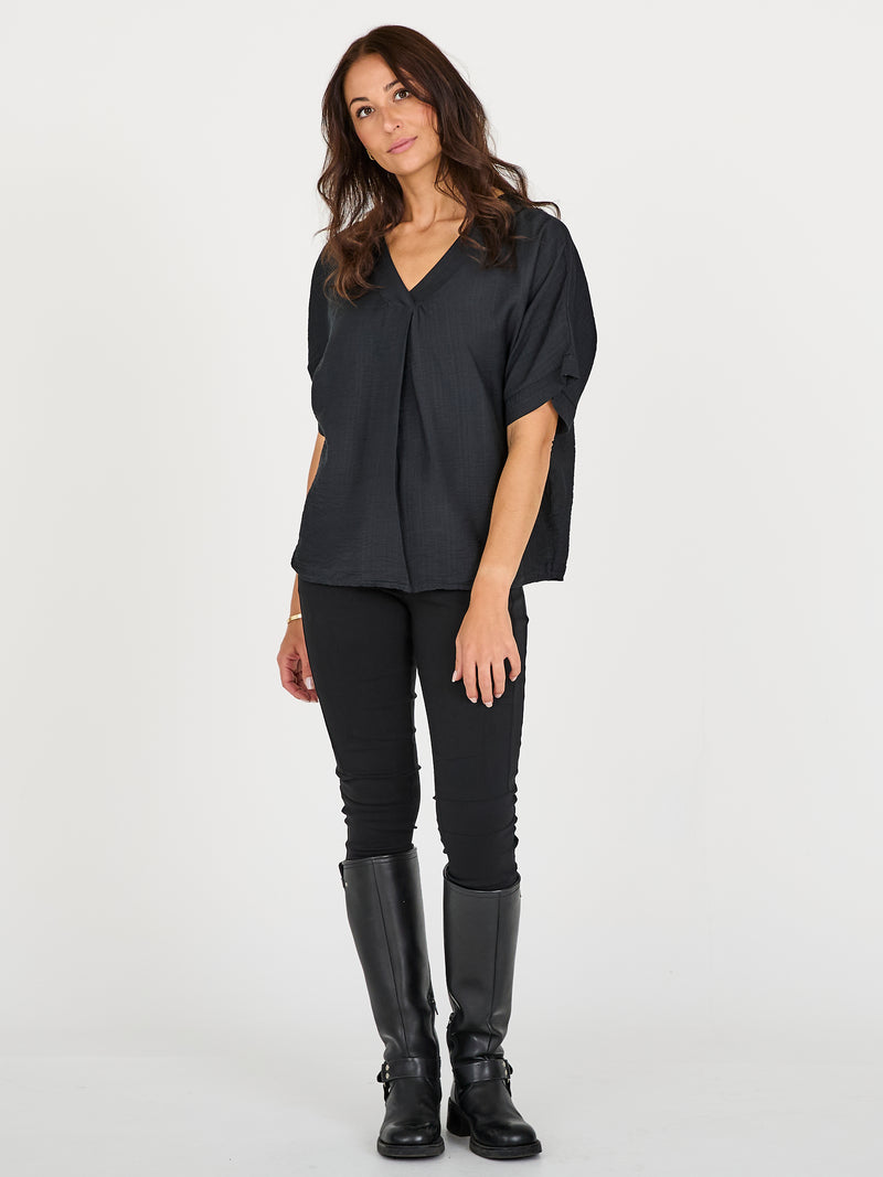 NÜ CINDA blouse Tops and T-shirts Black