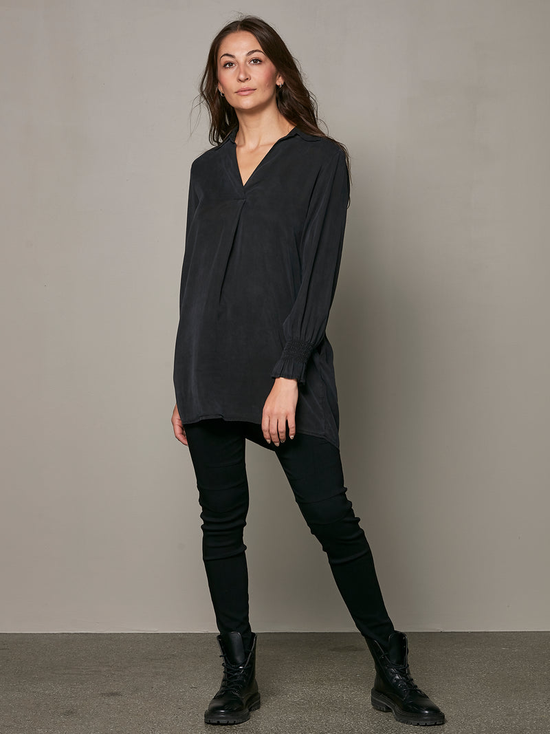 NÜ VICI tunic Tunics Black