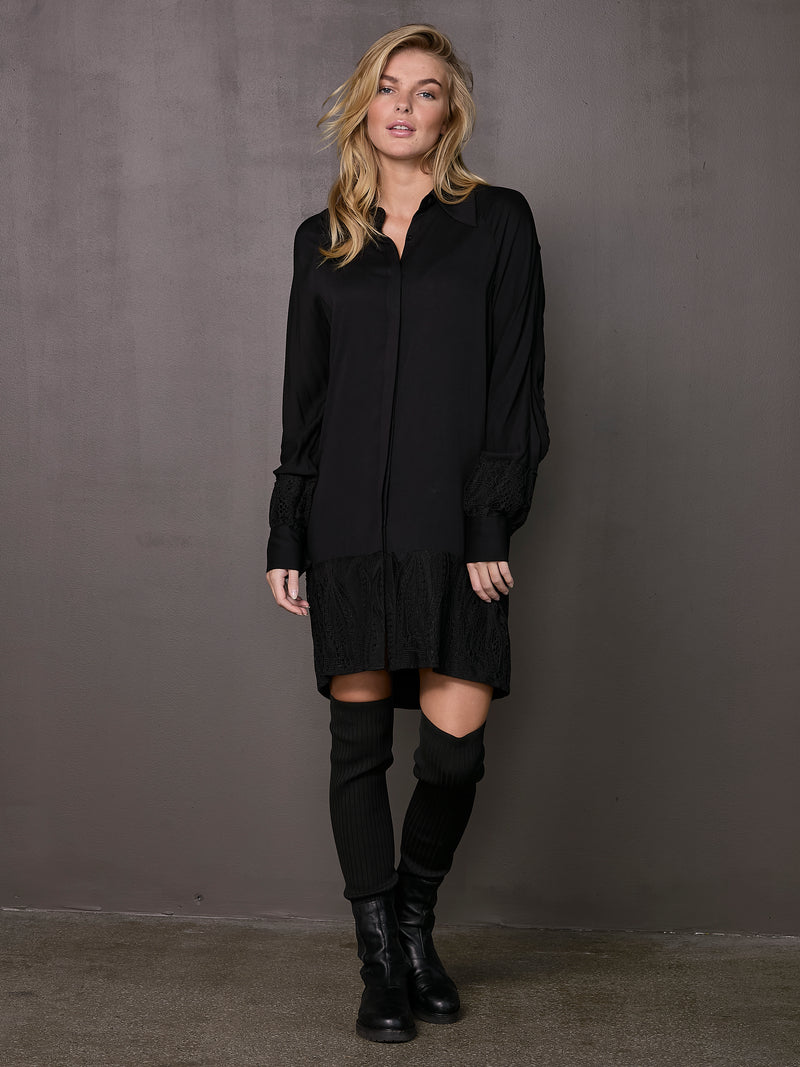 NÜ VIRA tunic Tunics Black