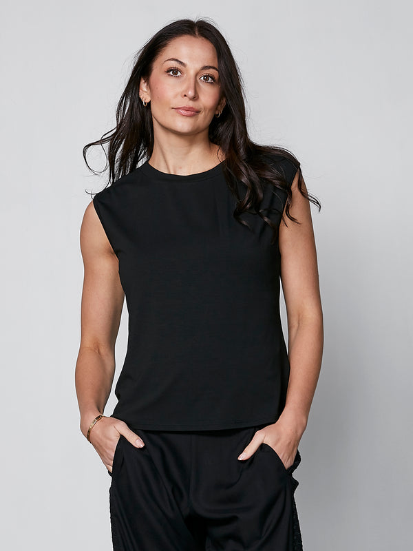 NÜ YASMI top Tops and T-shirts Black