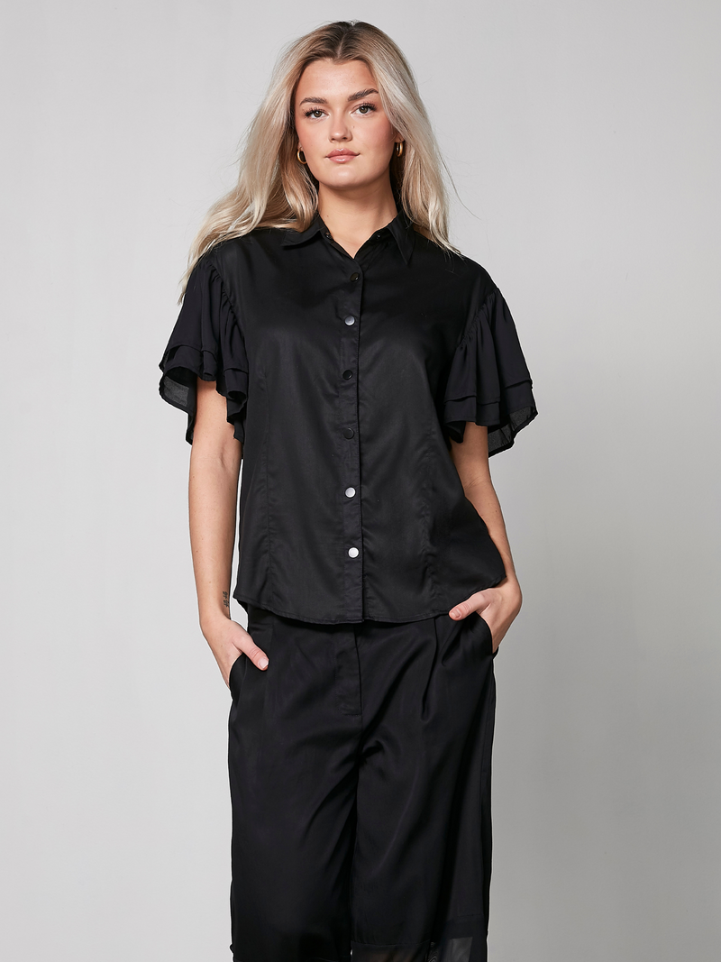 NÜ YEMINA shirt Shirts Black